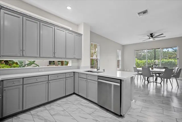 Evergrene Palm Beach Gardens Residence photo 15