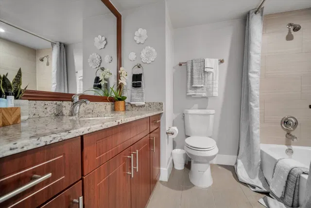 Boca Raton Riviera Unit 203 photo 20