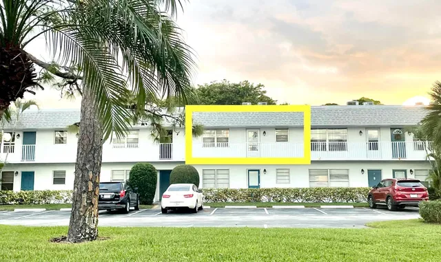 Unit 117 photo 15