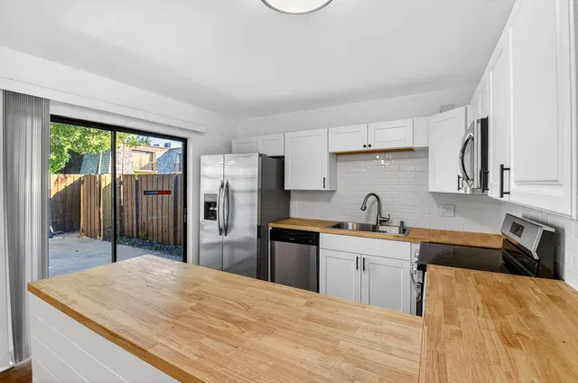 Residence photo 6