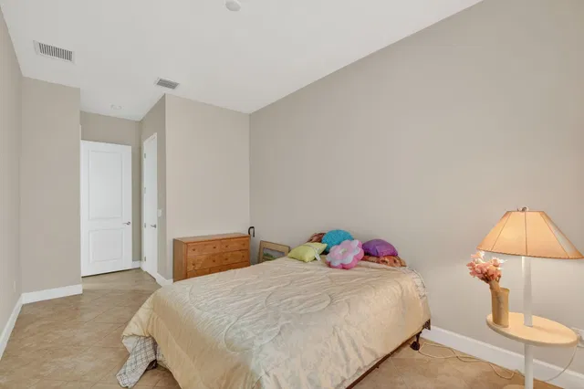 Residence photo 29