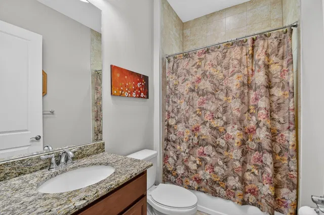 Residence photo 30