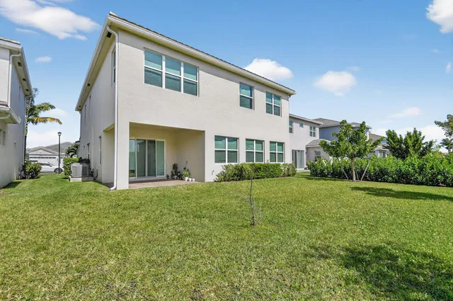 Residence photo 69