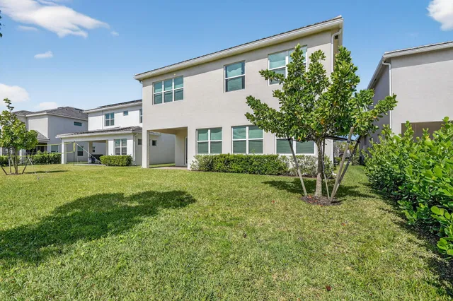 Residence photo 71