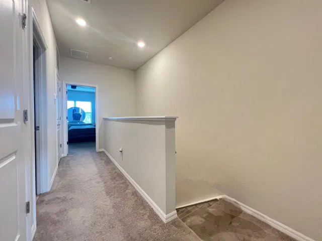 Residence photo 12