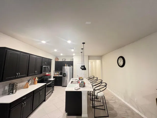 Residence photo 17