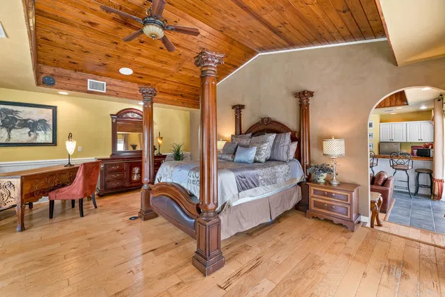 Residence photo 32