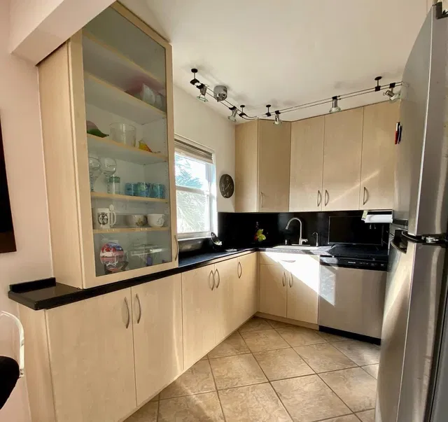  Residence photo 5