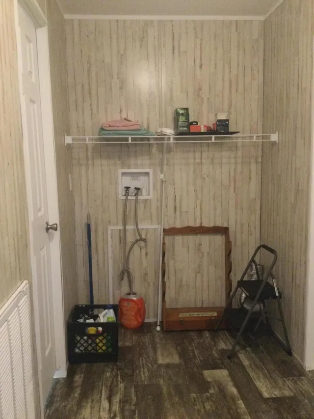 Unit 82 photo 13