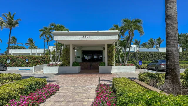 3420 S Ocean Unit 7o photo 36