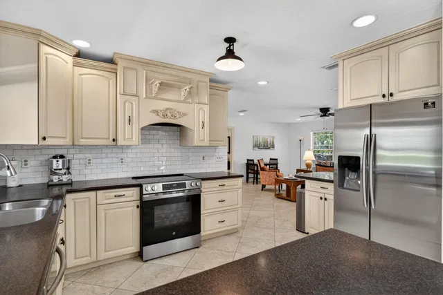 Mariner Sands Residence photo 9