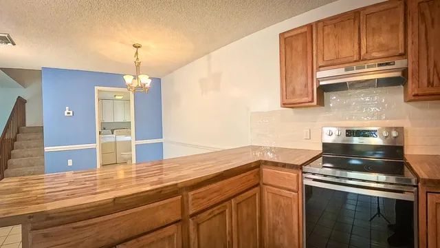  Unit 415 photo 8