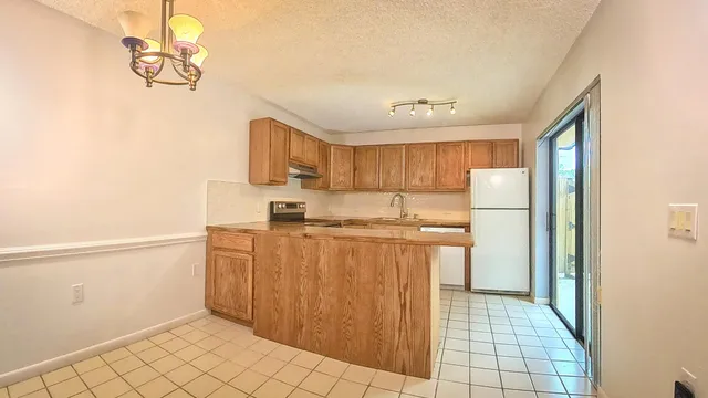  Unit 415 photo 10
