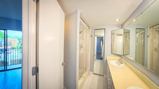  Unit 415 photo 28