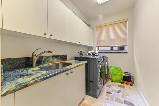  Residence photo 35