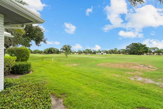Monarch Country Club Residence photo 33