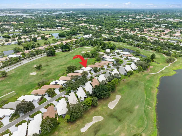 Monarch Country Club Residence photo 39