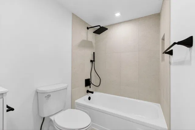 Unit 406 photo 30