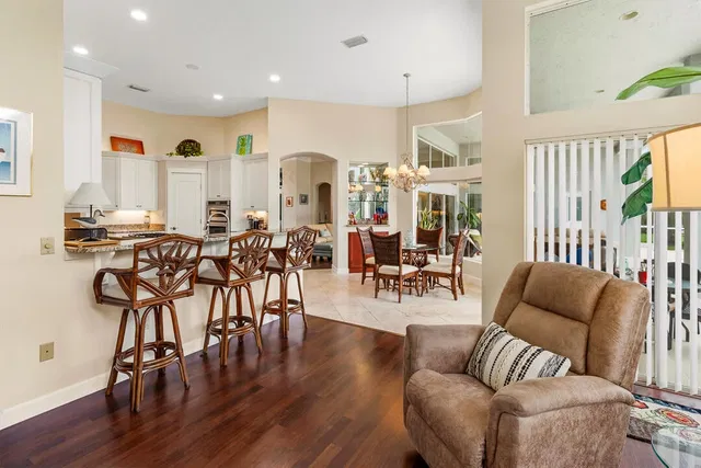 Monarch Country Club Residence photo 16