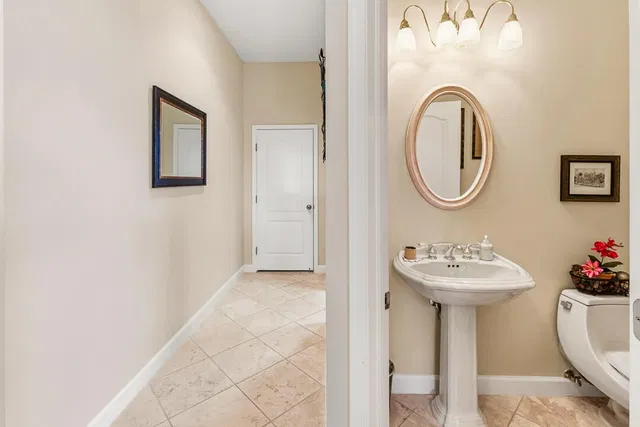 Monarch Country Club Residence photo 32