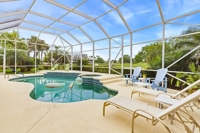 Monarch Country Club Residence photo 45
