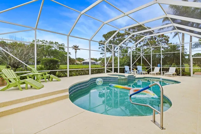 Monarch Country Club Residence photo 48