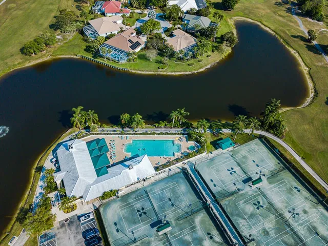 Monarch Country Club Residence photo 68