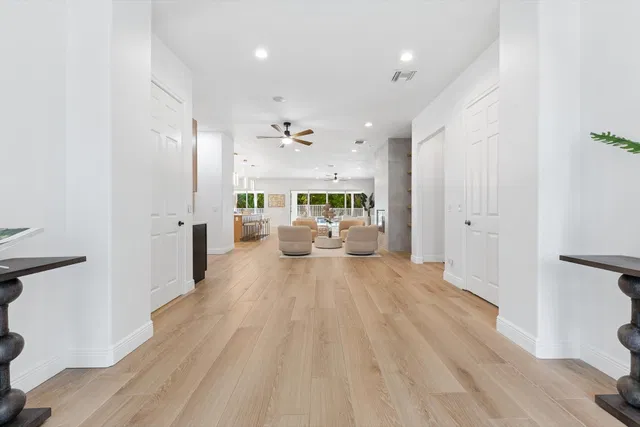  Residence photo 4