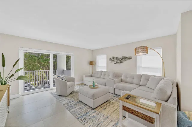 Boca Raton Unit 414 photo 2
