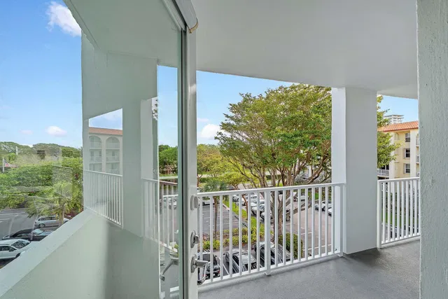 Boca Raton Unit 414 photo 34