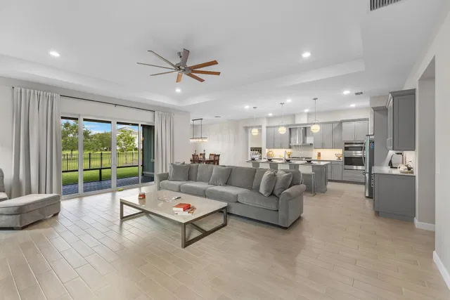 Residence photo 10