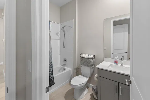 Residence photo 32