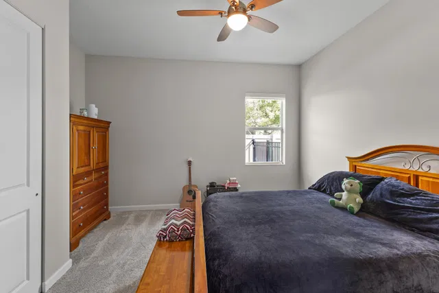 Residence photo 33