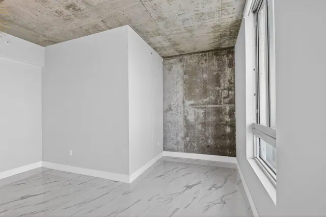 The Edge Unit 1112 photo 19