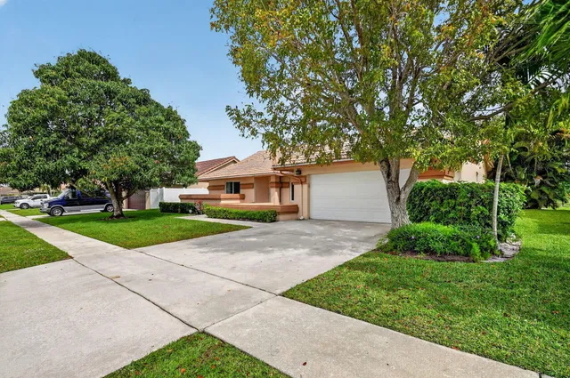 Residence photo 3