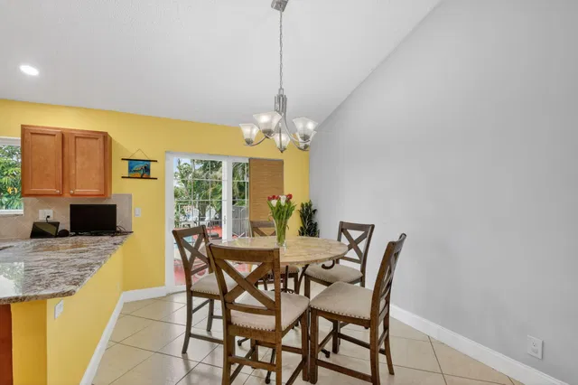 Residence photo 21