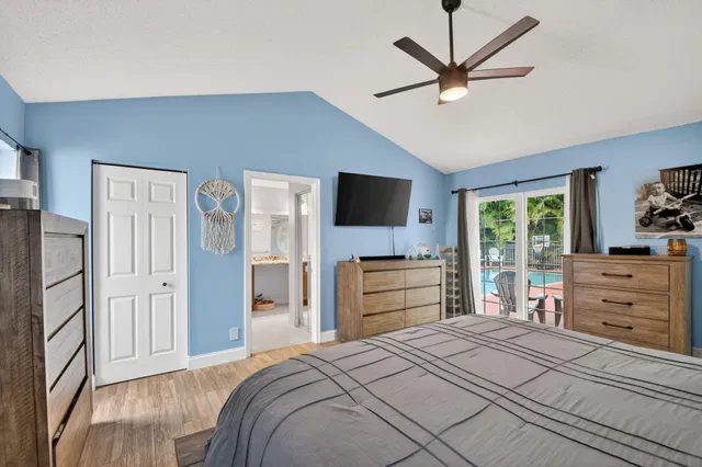 Residence photo 25