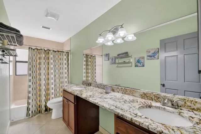 Residence photo 32