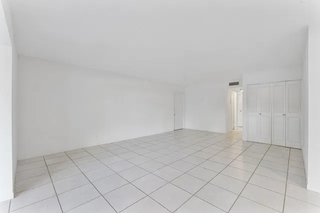  Unit 170 photo 15
