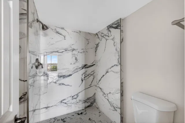 Unit 511 photo 10