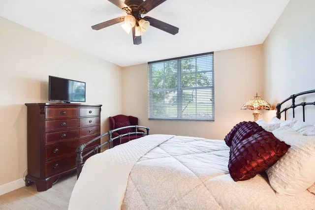  Residence photo 7