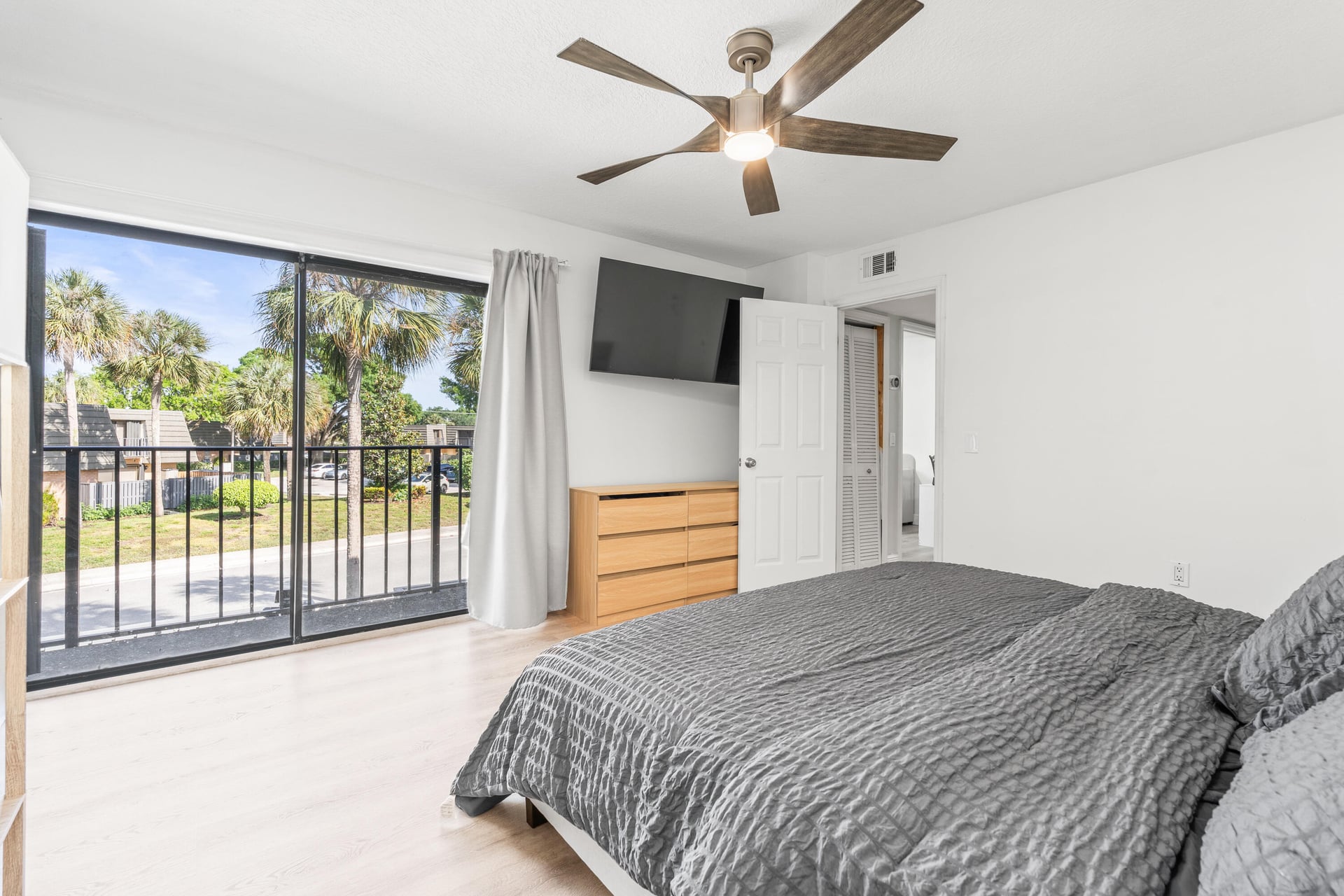 Residence photo 22