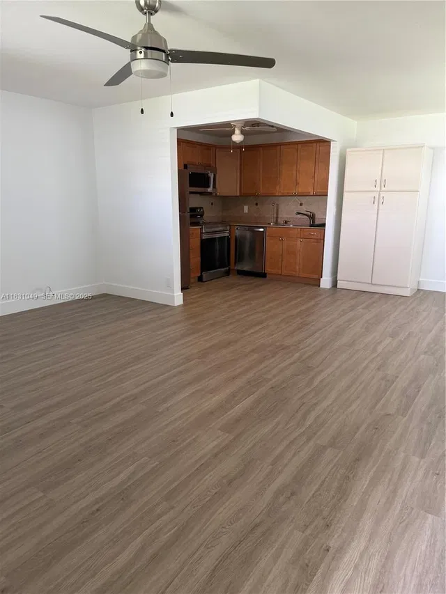 Residence photo 2
