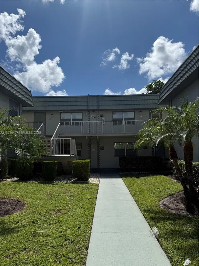 Residence photo 11