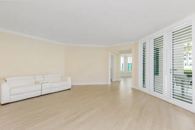 Boca Raton Unit 127 photo 8