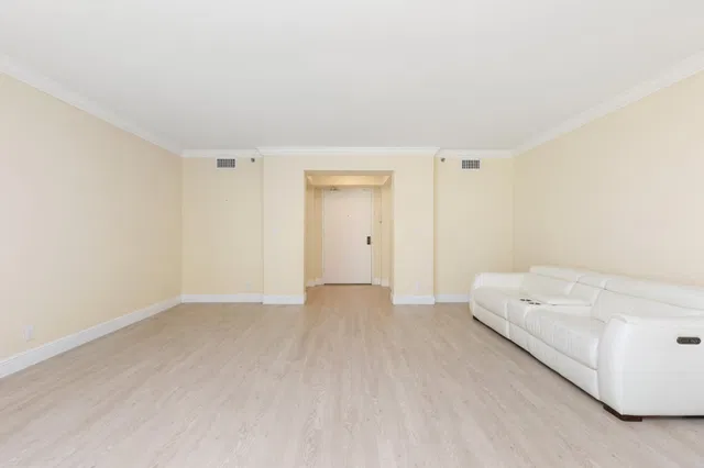 Boca Raton Unit 127 photo 9