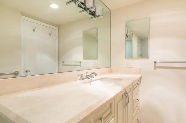 Boca Raton Unit Apt 128 photo 32