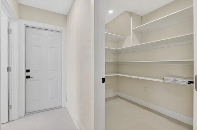 Residence photo 22