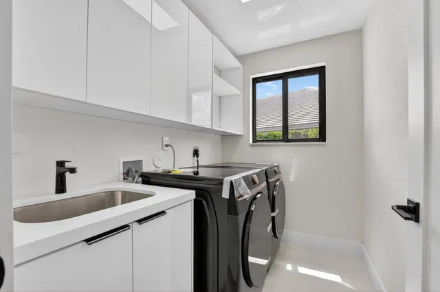 Residence photo 23