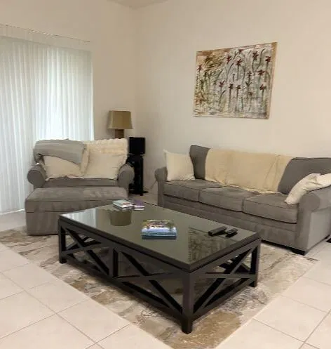 Residence photo 5